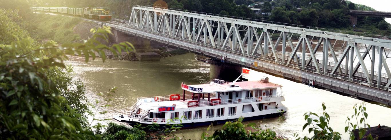 DU THUYỀN SÔNG MÃ - TOUR ĐOÀN